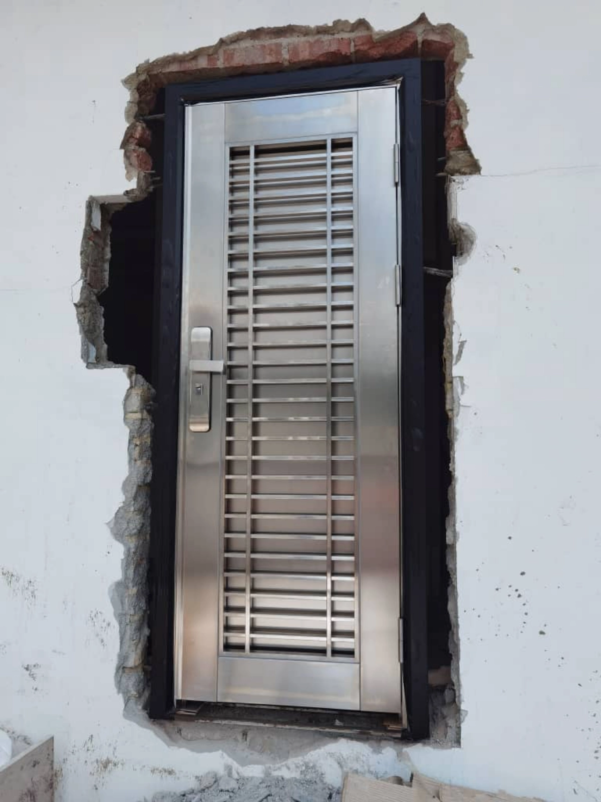 Safety Door Pulai Indah